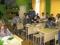 Урок биологии в 11А классе ведет учитель высшей квалификационной категории Андрианова Надежда Марковна.